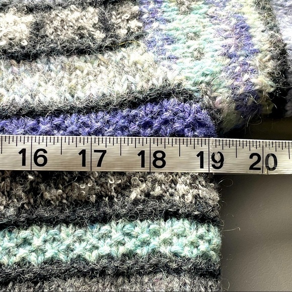 Portraits by Northern Isles Hand-Knit Cardigan | Button Down - Picture 9 of 10